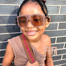 Load image into Gallery viewer, Luxe Sunglasses
